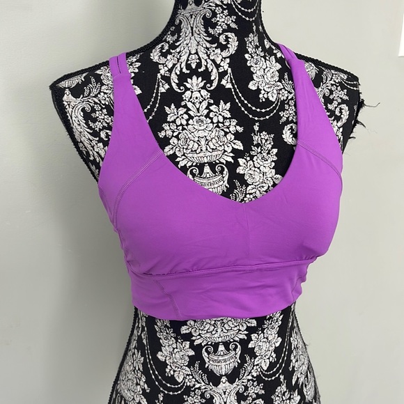 Lululemon size 8 bra - Picture 1 of 2